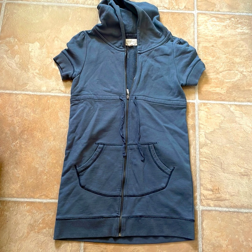Vintage AEROPOSTALE hoodie tunic. Medium blue short sleeve